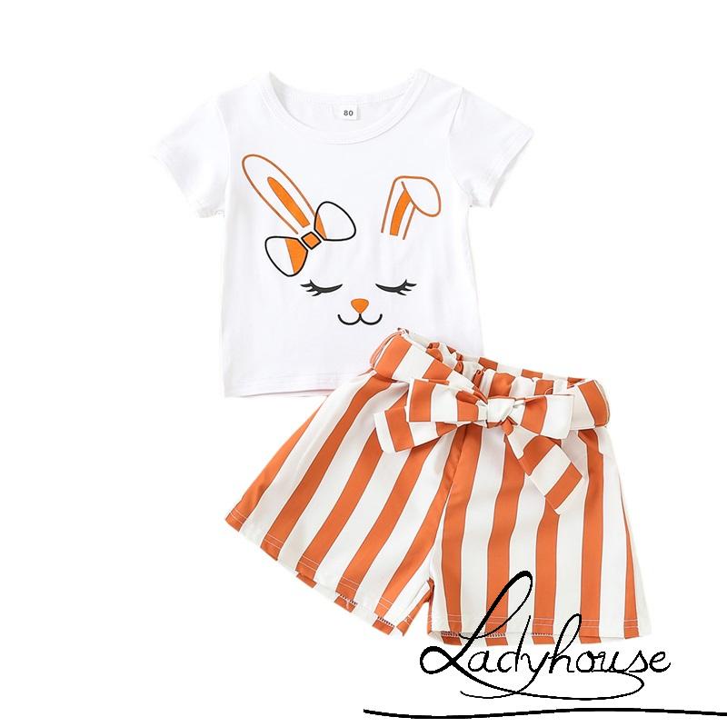 Áo thun cổ tròn in hình thỏ hoạt họa + quần short kẻ sọc phối thắt lưng phong cách mùa hè dành cho bé