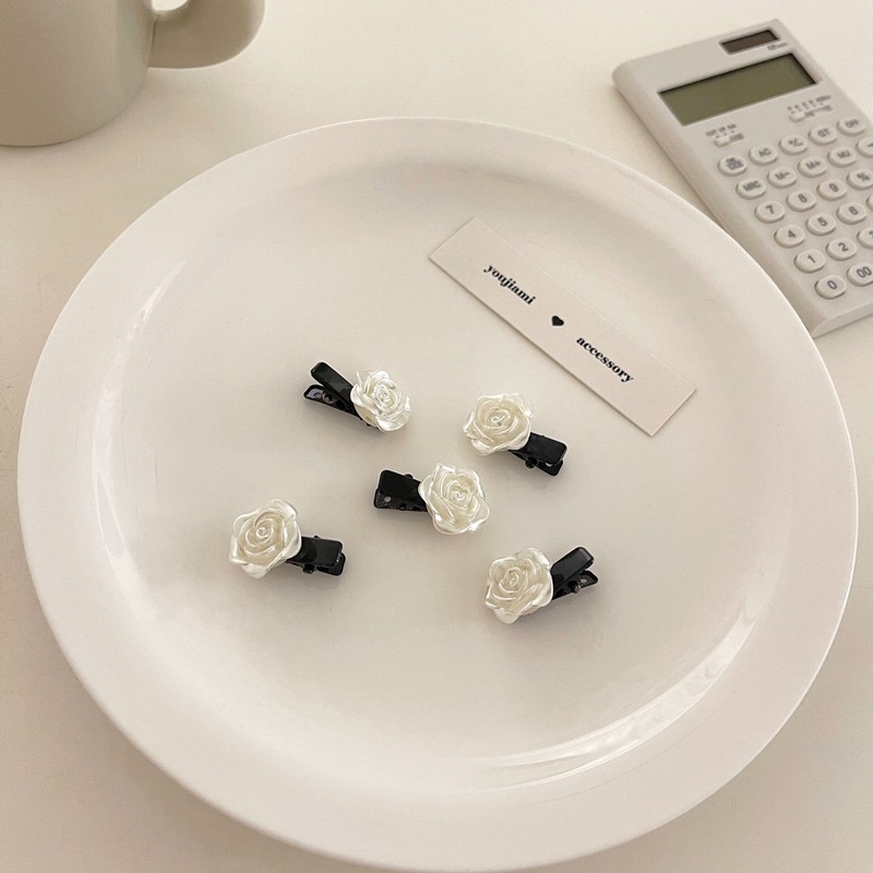 Kẹp tóc Hàn Quốc hoa hồng trắng mini xinh xắn cho nữ (1 cái)