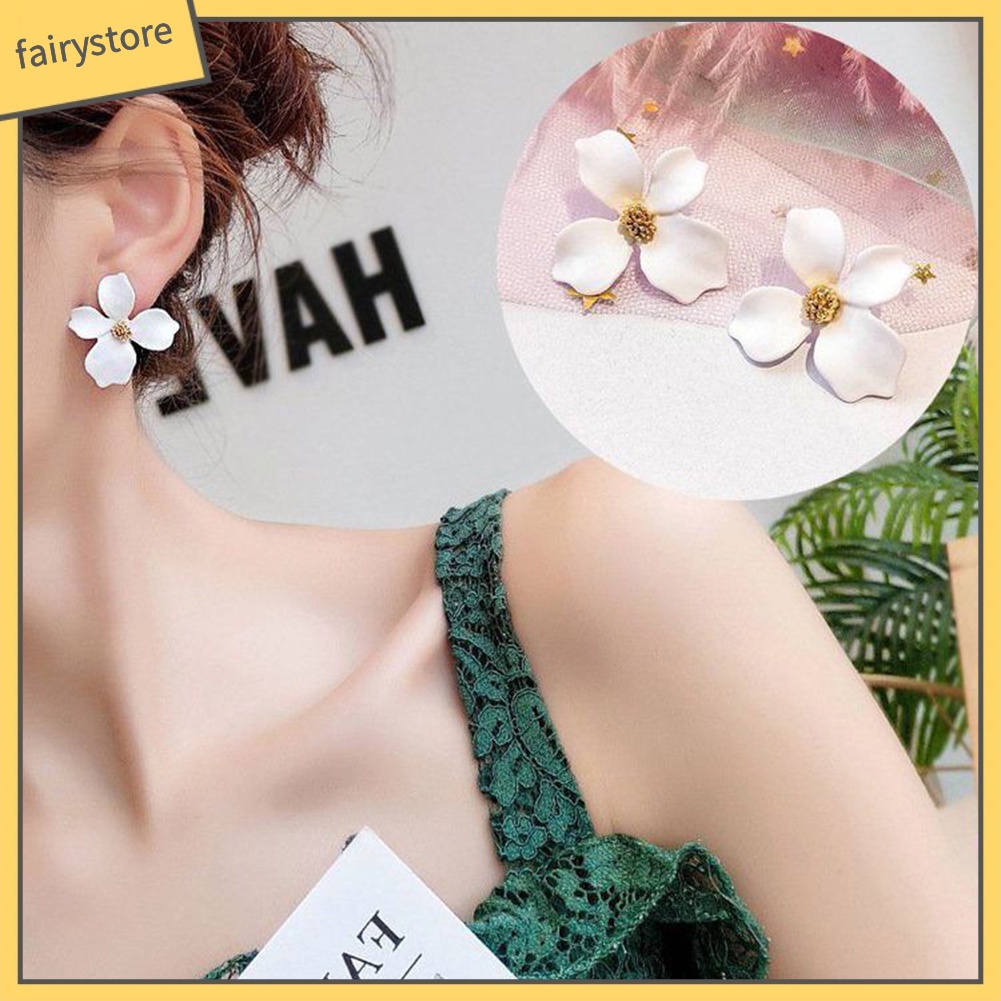 Khuyên tai mặt hình hoa xinh xắn dễ thương dành cho nữ