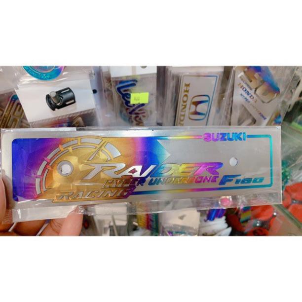 Bảng tên Titan Raider