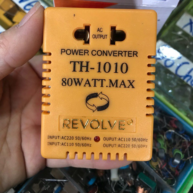 LQ-Đổi điện REVOLVE 220v->110v hoặc 110v -> 220v
