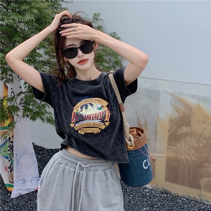 Áo thun croptop QADCOL in họa tiết phong cách cổ điển cá tính cho nữ