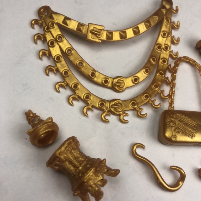 QA M - set phụ kiện cho búp bê monster high