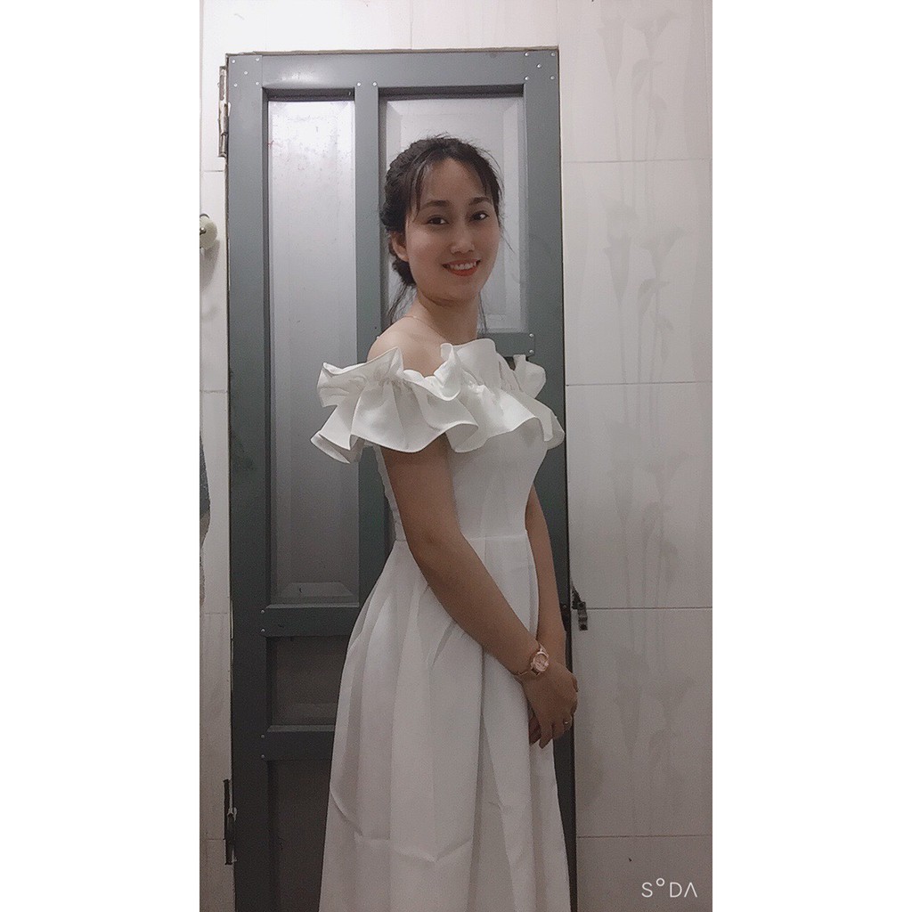 Váy trắng trễ vai bèo bồng bềnh - Đầm trễ vai dự tiệc siêu xinh | BigBuy360 - bigbuy360.vn