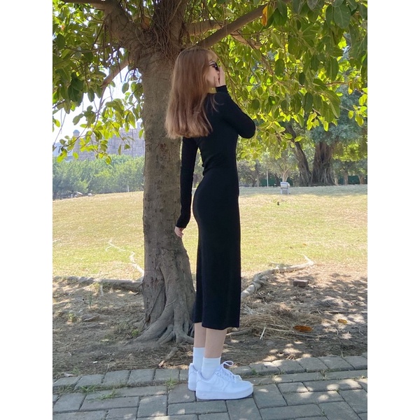 Đầm Dài Thun Ôm Body Tay Dài Xẻ Đùi