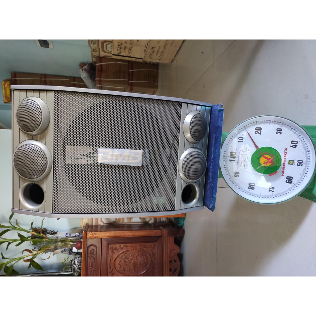 Loa Karaoke và nhe nhạc Bmb CS 2000 Thái lan hàng chất lượng tiêu chuân phổ thông.