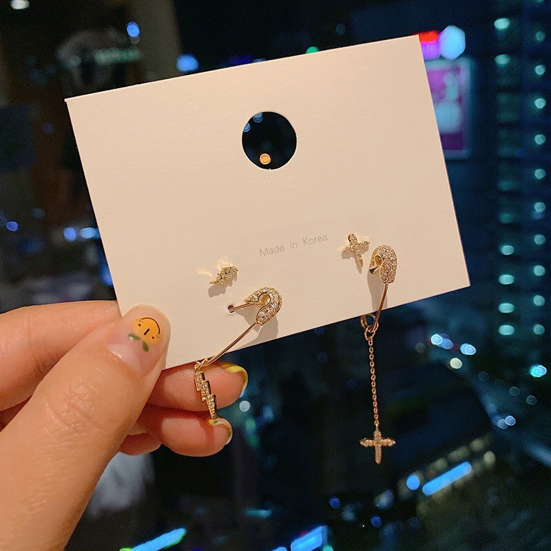 Bông Tai Nữ Hợp Kim Cao Cấp ERASHOP 074890 - Kim Băng Kèm Mặt Đính Đá Siêu Cá Tính, Cool Ngầu, Phù Hợp Đi Tiệc, Đi Chơi