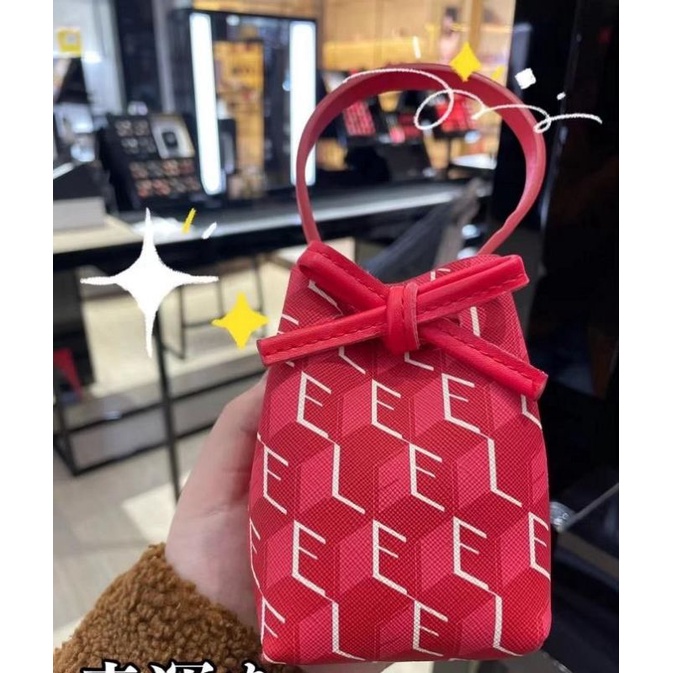 Túi Mỹ Phẩm Etti Lâuder Nền Đỏ Phối Chữ EL Trắng Có Quai