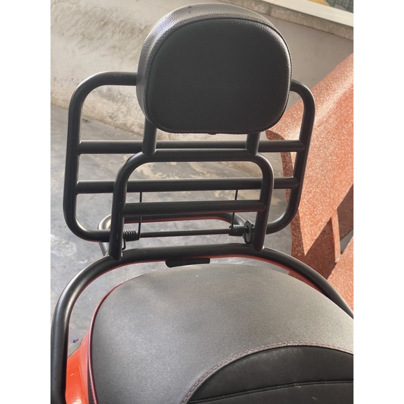 BAGA TỰA LƯNG CHO XE VESPA CÓ ĐỆM