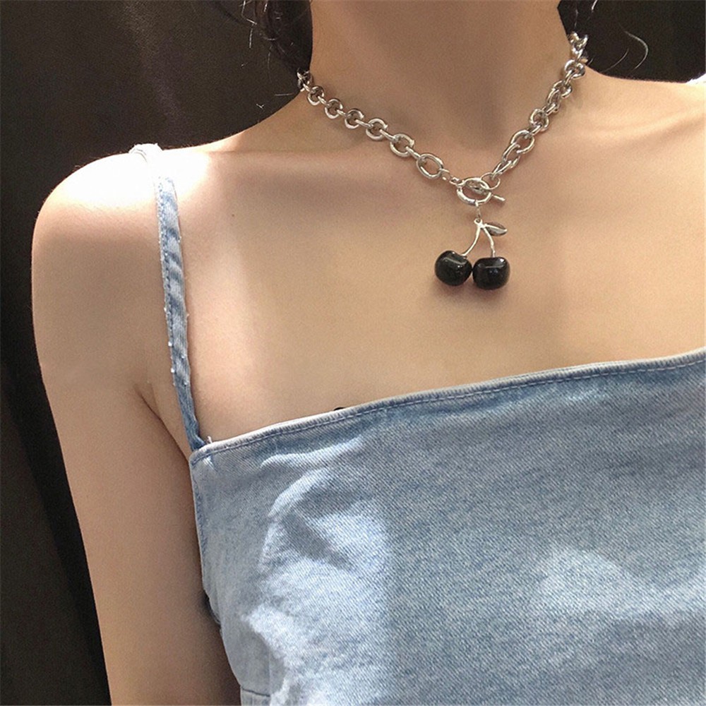 【COD】Dây Chuyền Mặt Quả Cherry Đen Phát Sáng Thời Trang Cho Nữ