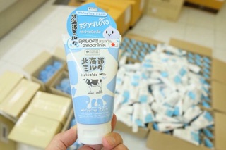 Sữa rửa mặt bò thái lan