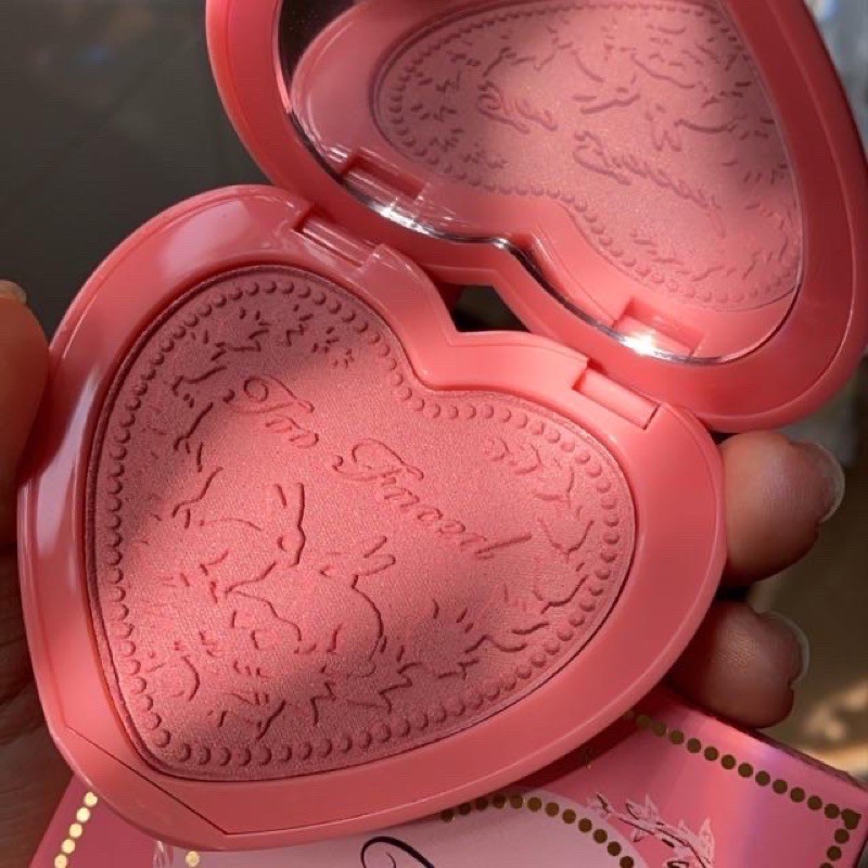 Má hồng Too Faced SALE sẵn màu love hangover hồng đất