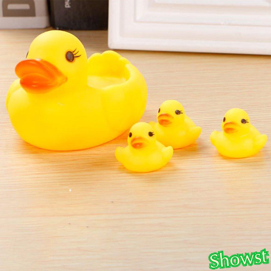 Set vịt cao su đồ chơi cho bé chơi khi tắm