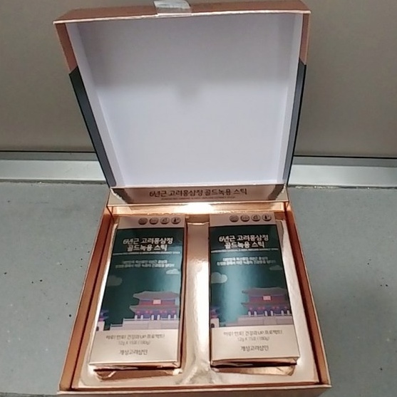 Hộp nước hồng sâm 6 năm tuổi nhung hươu Gaeseong Hàn Quốc 12gx30 gói