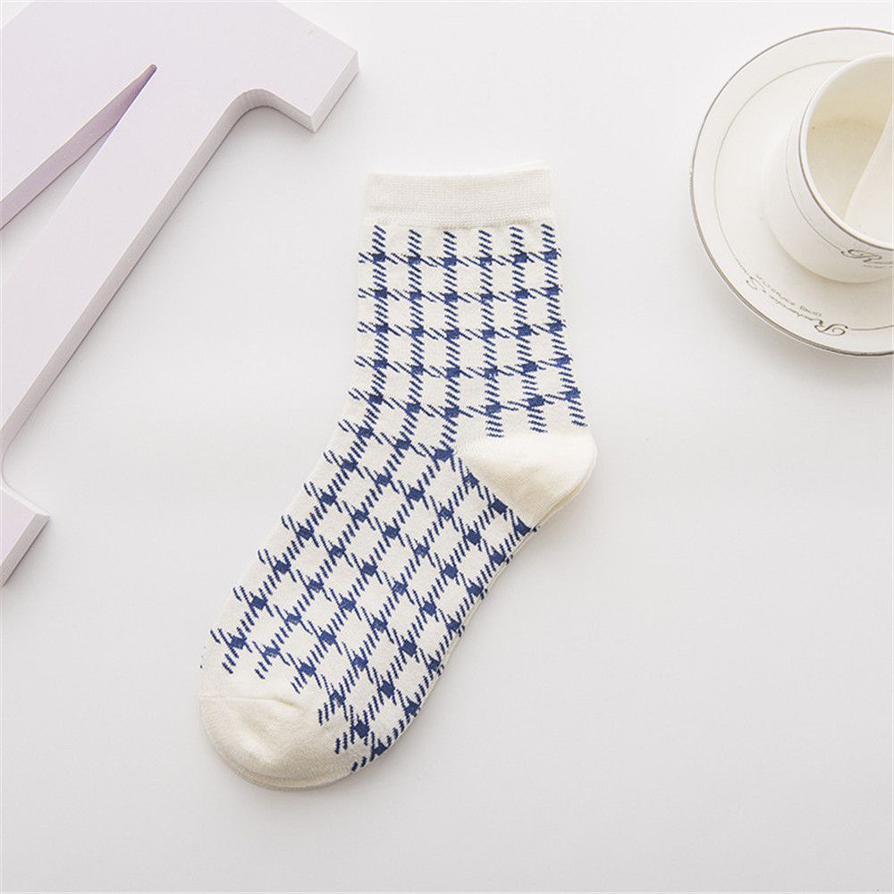 Đôi vớ cotton in hình hươu cao cổ hoạt hình dễ thương MIHAN1
