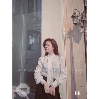 Áo sơ mi lụa cổ cúc vạt dài HSU0321