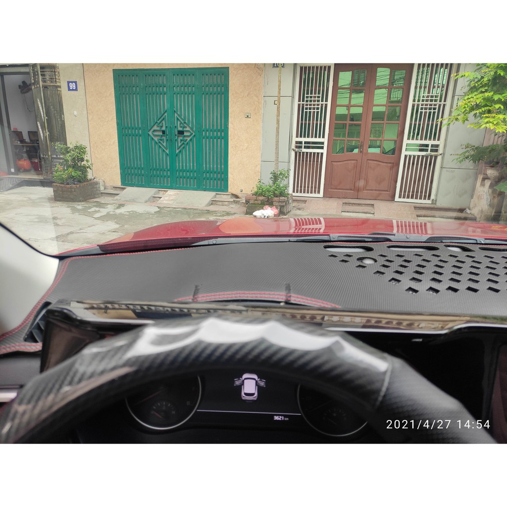 Thảm Taplo Da Carbon Kia Seltos 2020 - 2023 có chống trượt