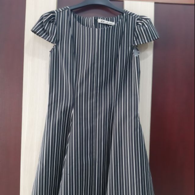 Váy Sọc Suông