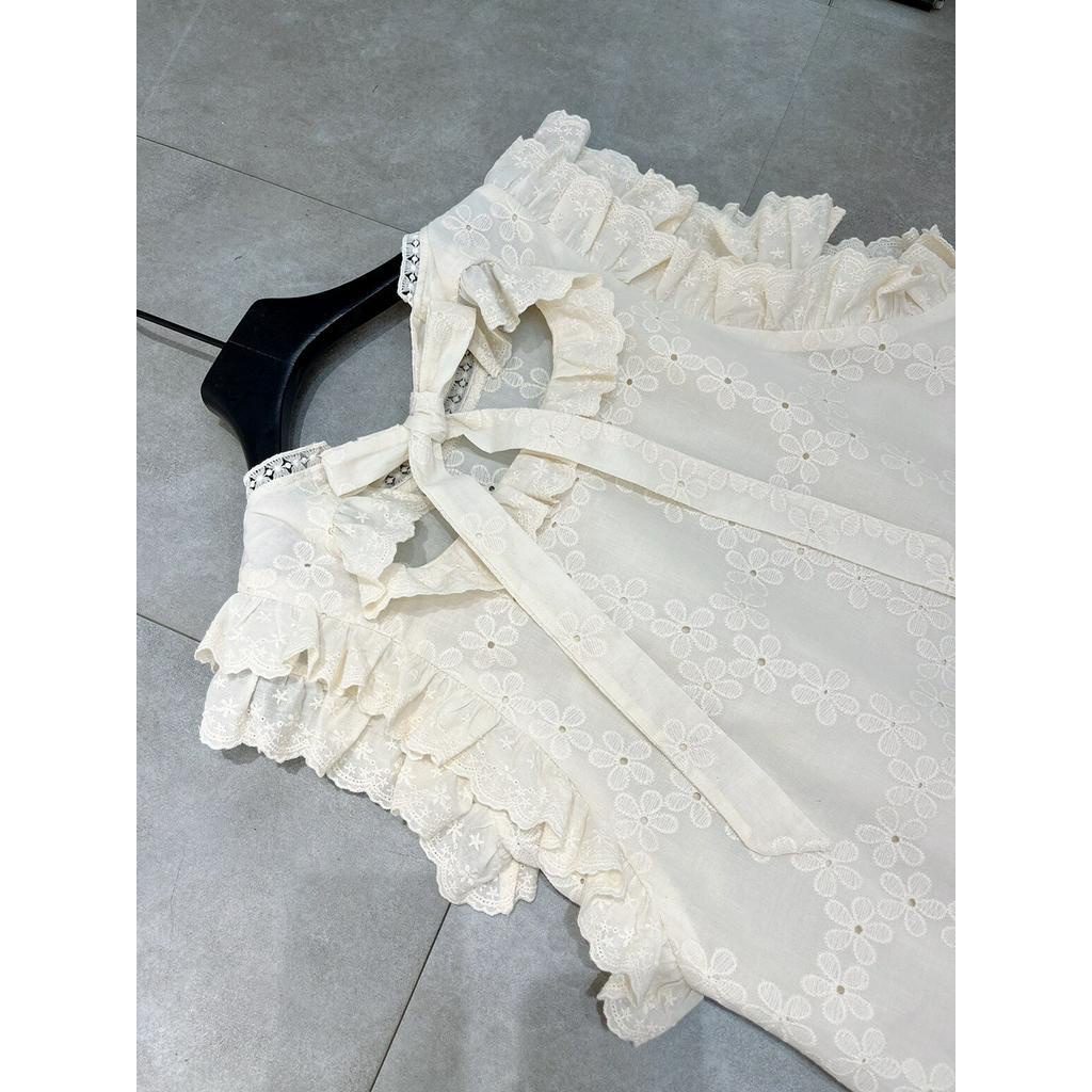 61671 Đầm Ngắn Thêu Hoa