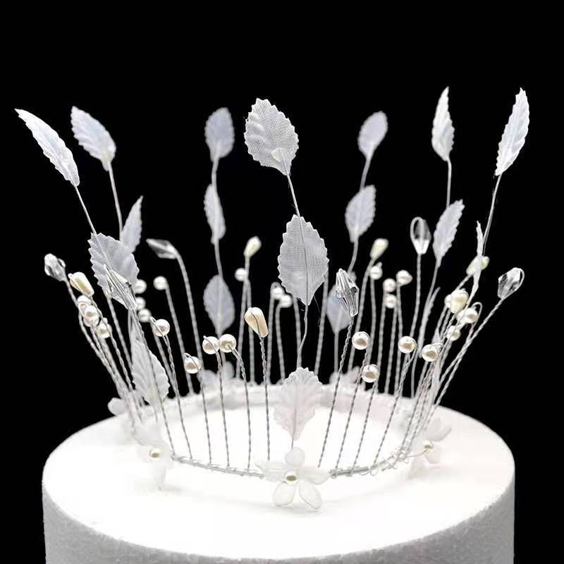 Phụ kiện trang trí bánh kem hình vương miện đính ngọc trai nhân tạo