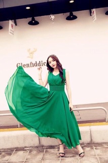 Đầm maxi cổ tim sang trọng