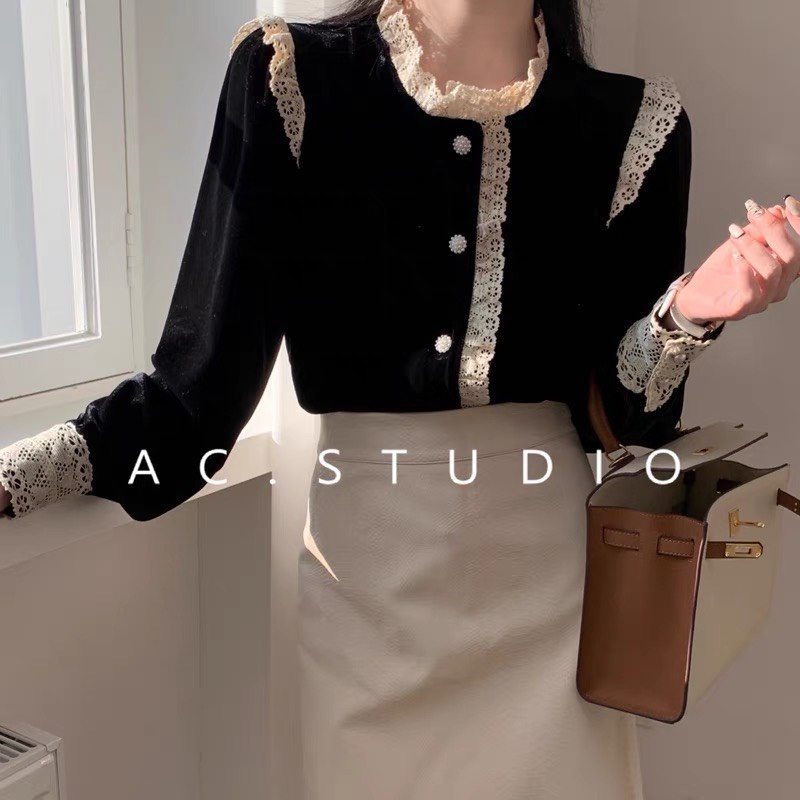 ÁO NHUNG ĐEN PHỐI CỔ TAY REN