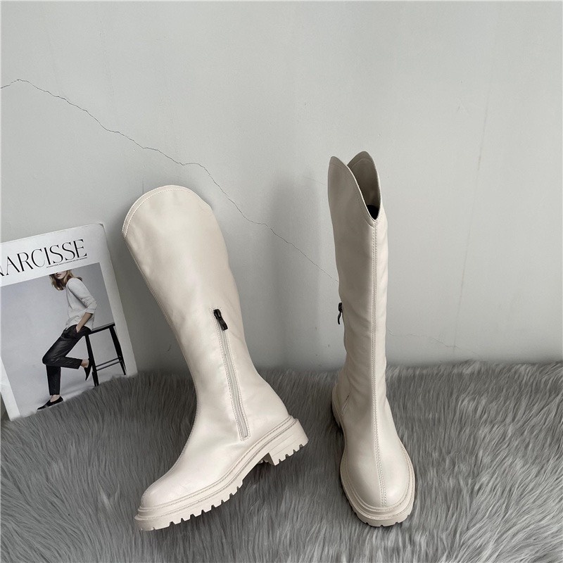 [ Sẵn Đen 35,38, Kem 38_Order ] Boots cổ V đế dày nâng chiều cao cho các cô gái năng động | BigBuy360 - bigbuy360.vn