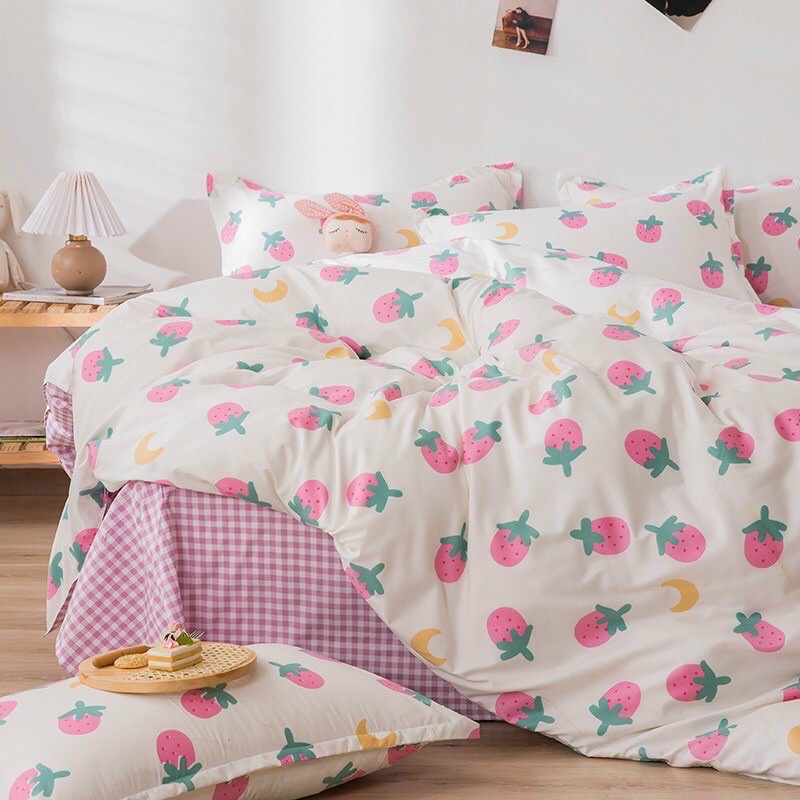 BỘ CHĂN GA GỐI COTTON POLY NHẬP KHẨU 100% ( CHĂN ĐÃ TRẦN BÔNG) HỌA TIẾT DÂU NHÍ - ĐỦ KÍCH THƯỚC