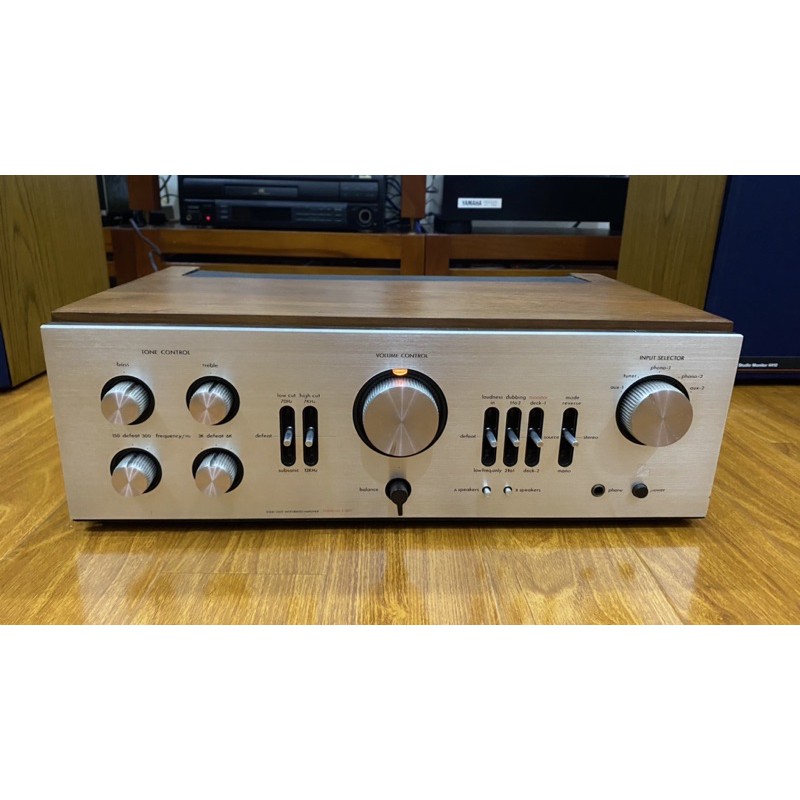 Tăng âm LUXMAN L80V