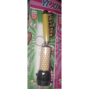 Sét 2 cái móc khóa đèn pin_lazer mini bằng nhựa kèm pin và phụ kiện(không đổi hình như xưa)