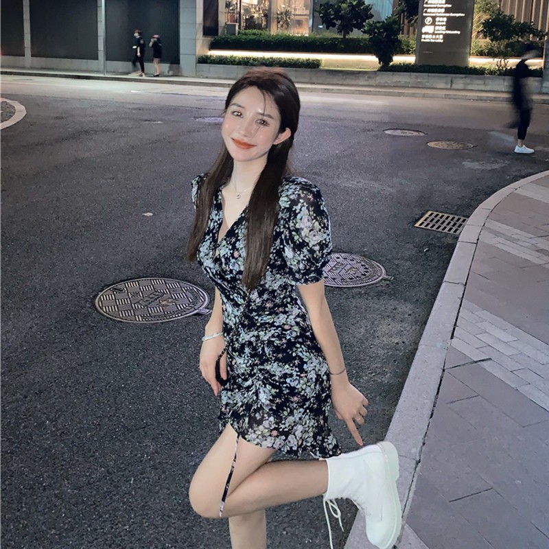 ĐẦM DÁNG ÔM CỔ V PHỐI DÂY RÚT LỆCH BÊN HÀNG NHẬP QUẢNG CHÂU | BigBuy360 - bigbuy360.vn