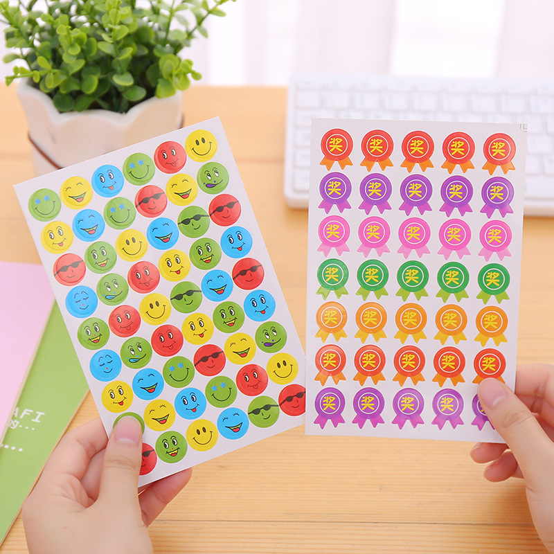 Bộ 10 tấm sticker dán icon mặt cười và ngôi sao cười - Giá rẻ nhất