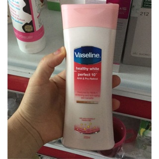 Sữa dưỡng thể trắng da Vaseline Healthy White Perfect 10 in1 chai 200ml