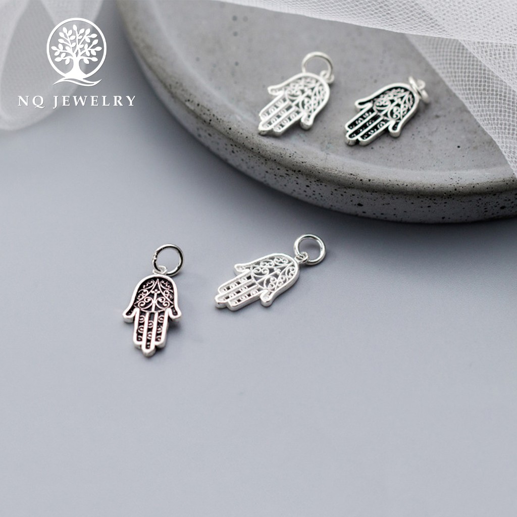 Charm bạc hình bàn tay hamsa treo - NQ Jewelry