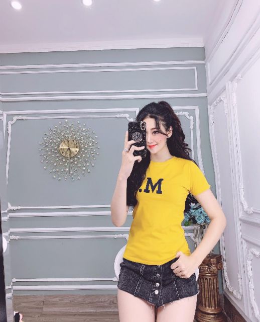 Áo thun nữ cổ tròn in chữ M form ôm body cực tôn dáng mã ANU003