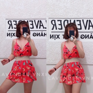 ⛱⛱ jumpsuit dây hoa đỏ rue 21