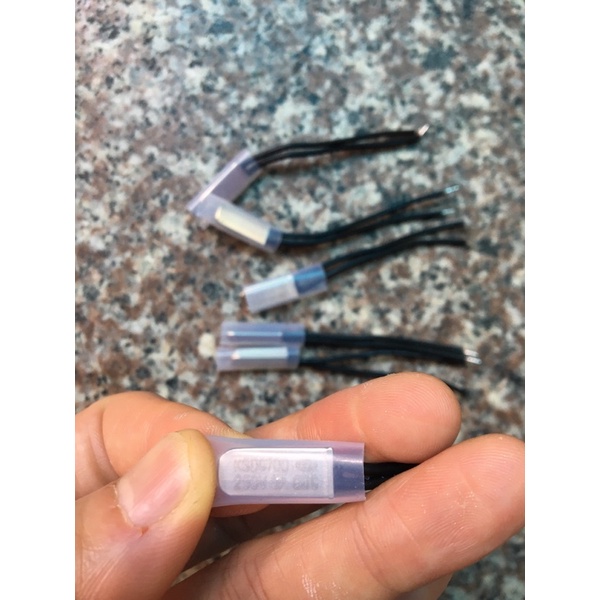 Cảm biến nhiệt dộ ksd9700