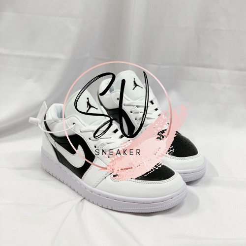 Giày Nike Air Jordan Trắng Đen Cổ Thấp, Giày Sneaker JD1 Low Panda Nam Nữ Thể Thao Cao Cấp Full Box Bill
