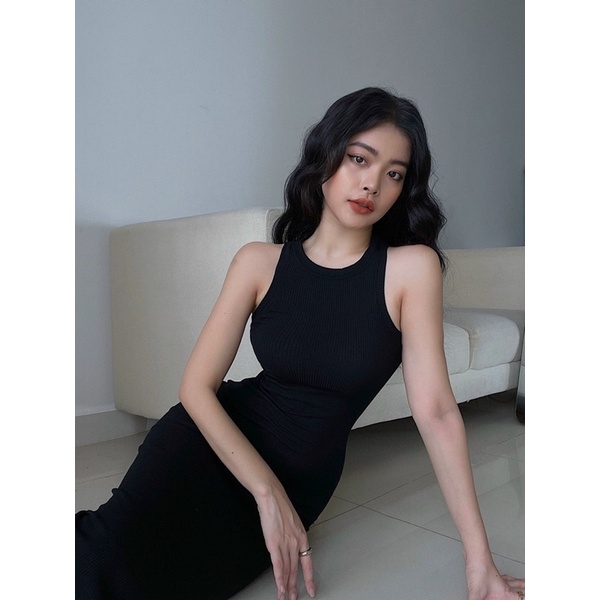 Đầm ôm sát nách dáng dài