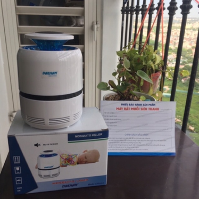 Đèn bắt muỗi daehan hàn quốc / máy bắt muỗi thông minh