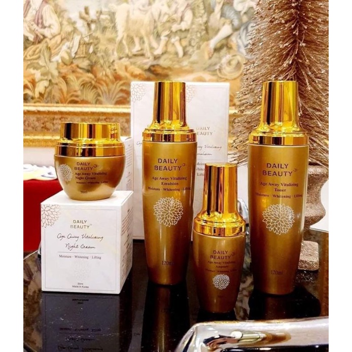 BỘ TỨ ĐÁNH THỨC