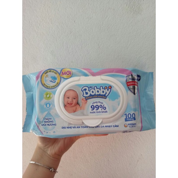 Giấy ướt Bobby không mùi 100 miếng