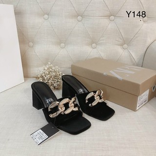 Guốc đế vuông màu đen xích vàng to GIÁ TỐT