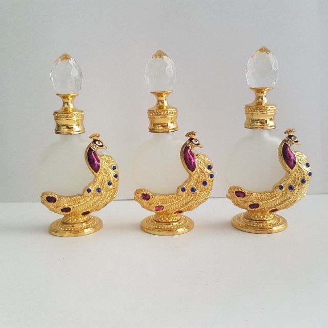 Vỏ chai dubai - chai chiết tinh dầu dubai hình con công