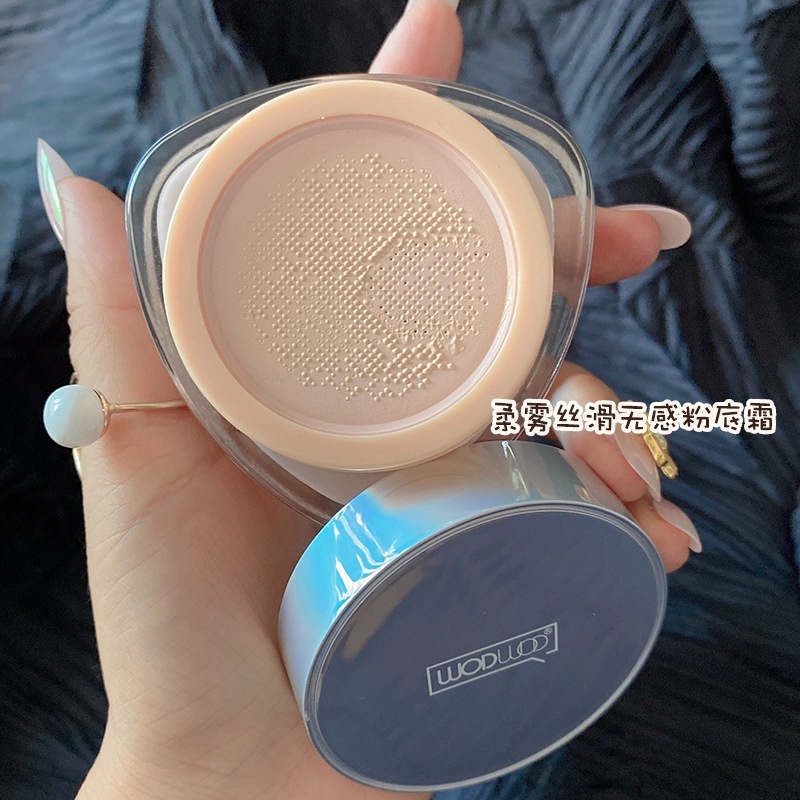 Kem nền BB cream mềm, nhẹ, kiểm soát dầu, chống thấm nước và mồ hôi | BigBuy360 - bigbuy360.vn