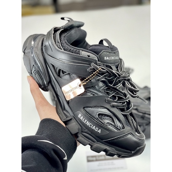 (KISAME.SNEAKER 🔥) Blenciaga Track.