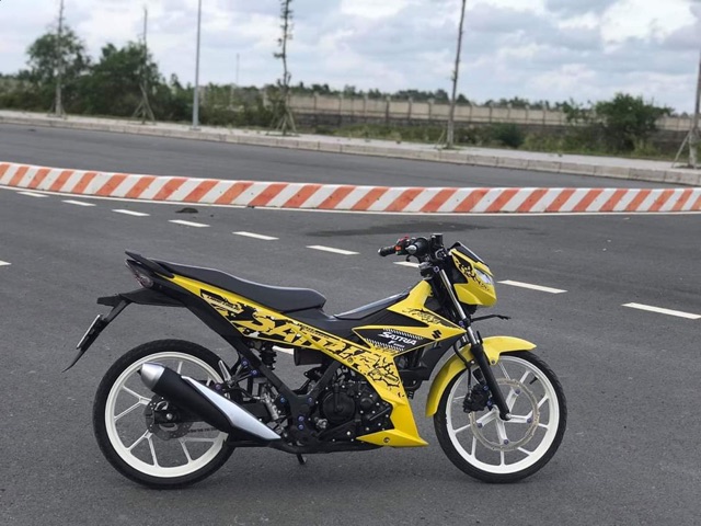 Lọc nhớt Suzuki Satria , Axelo chính hãng nhập indo " có tem phản quang "