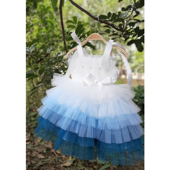 Váy công chúa thiết kế cho bé