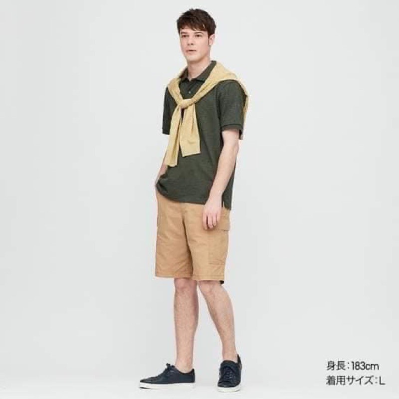 Quần Sóc ( quần ngố) Uniqlo size L màu begie cho nam Nhật Bản