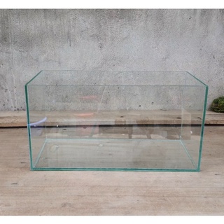 Bể cá , hồ cá cỡ 33 x 15 x 17 cm